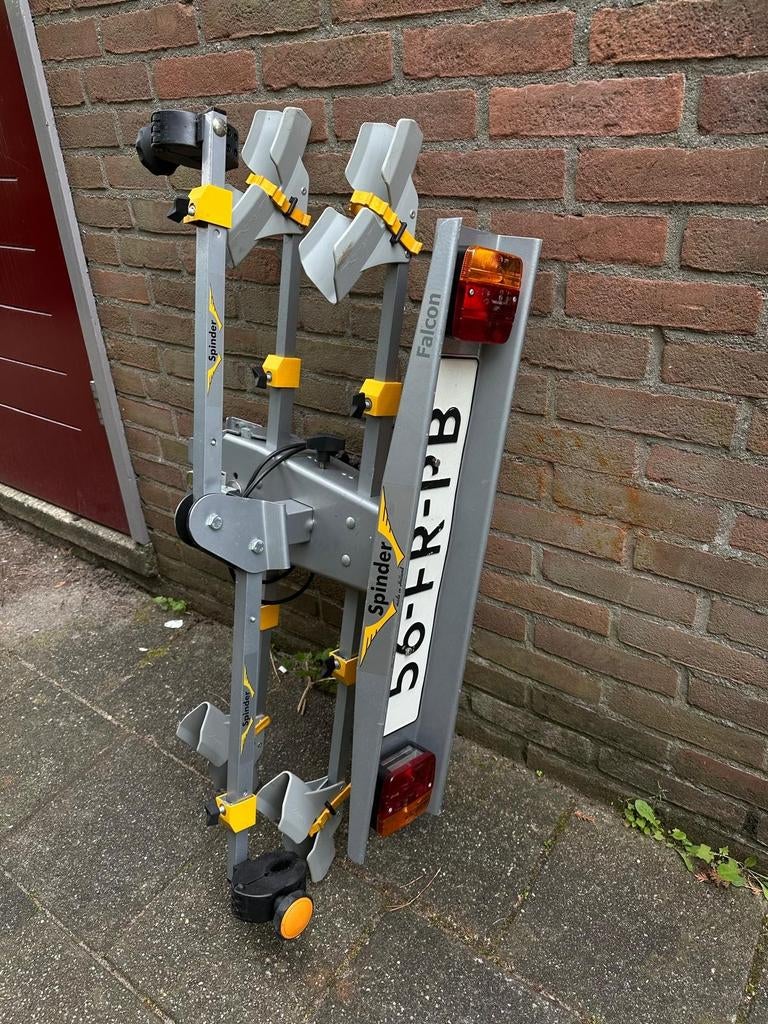 Spinder fietsen drager, Ophalen, Trekhaakdrager