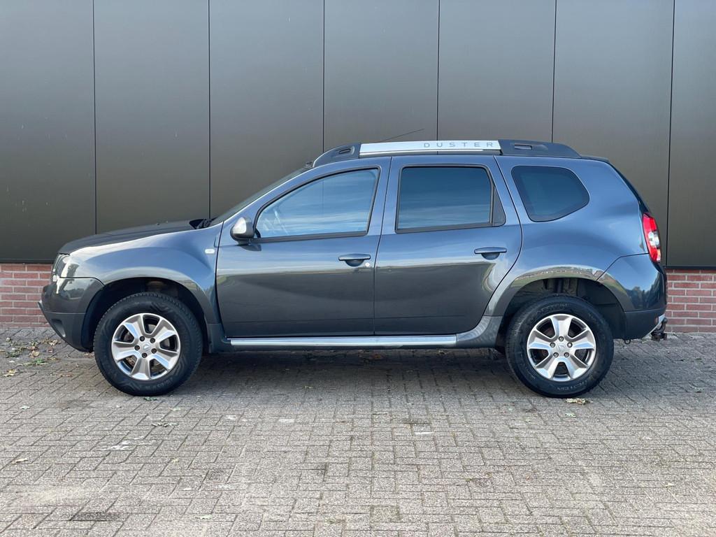 Dacia Duster 1.2 TCe 4x2 10th Anniversary, Auto's, Voorwielaandrijving, Euro 5, Gebruikt, Zwart