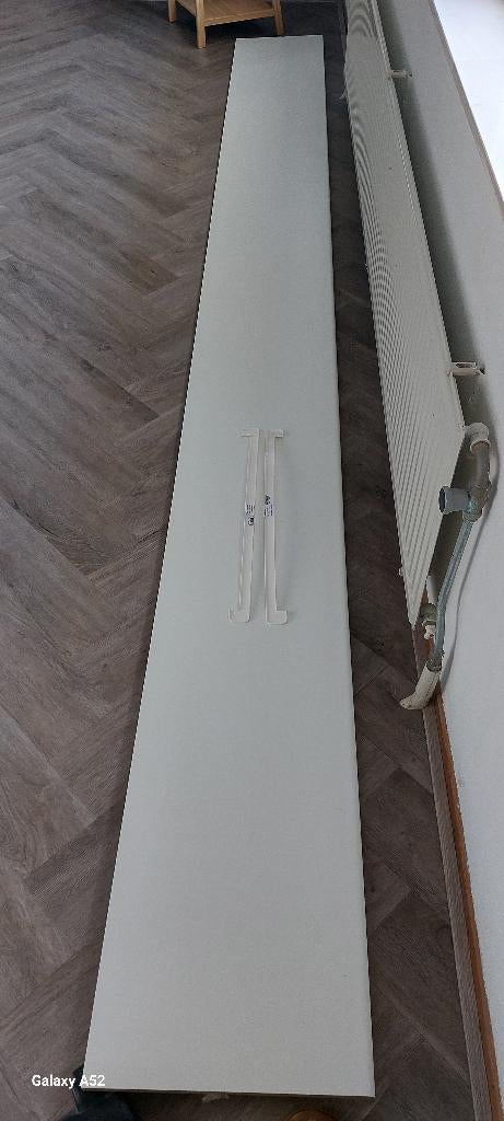 Vensterbank wit en 2 stuks kunststof eindstukken., Ophalen, Overige materialen, Vensterbanken, Zo goed als nieuw