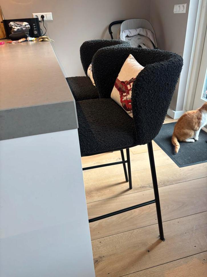 Kave Home Ciselia Barkrukken - Zwart (2 stuks), Huis en Inrichting, Barkrukken, Zo goed als nieuw, 60 tot 90 cm, Metaal, 2 krukken