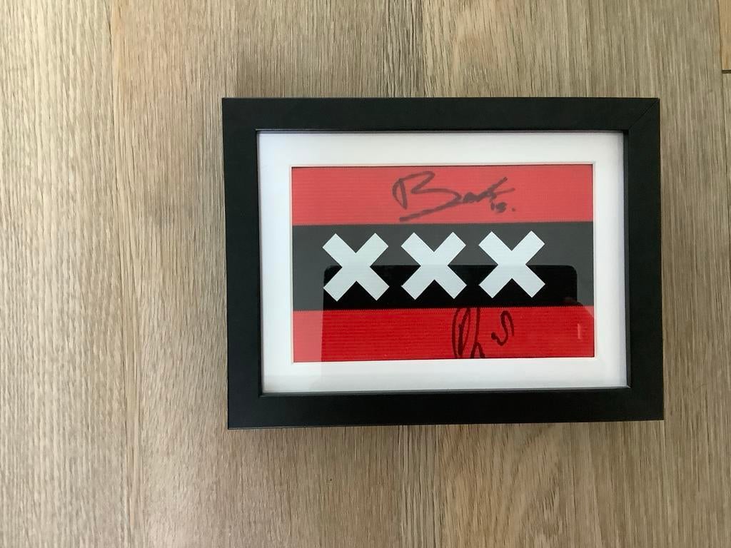 Gesigneerde aanvoerdersband Ajax Amsterdam, Verzamelen, Sportartikelen en Voetbal, Ophalen of Verzenden, Nieuw