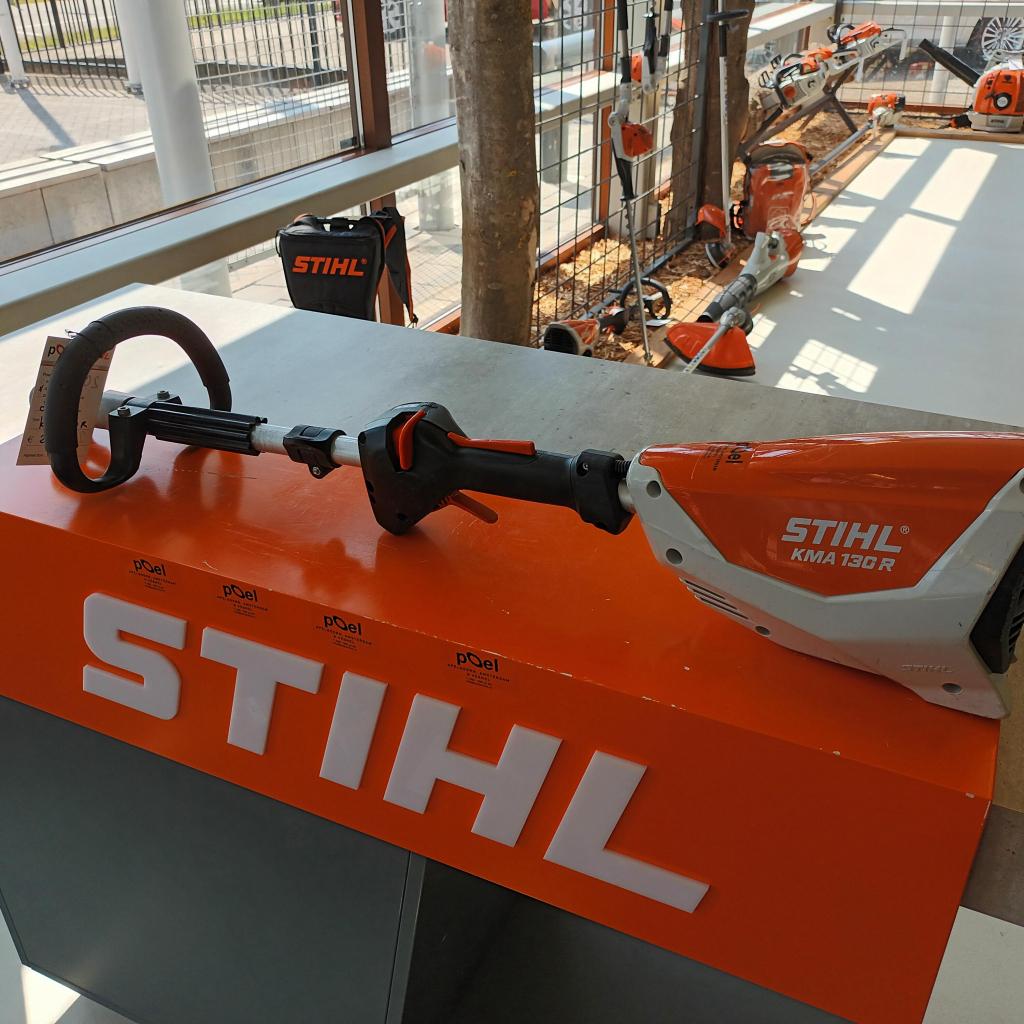 STIHL KMA 130 R Lichte accu combimotor met garantie !!, Niet ingevuld, Gebruikt, Niet ingevuld, Ophalen of Verzenden