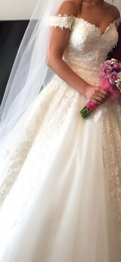 Trouwjurk zgan., Ophalen, Zo goed als nieuw, Wit, Trouwjurk