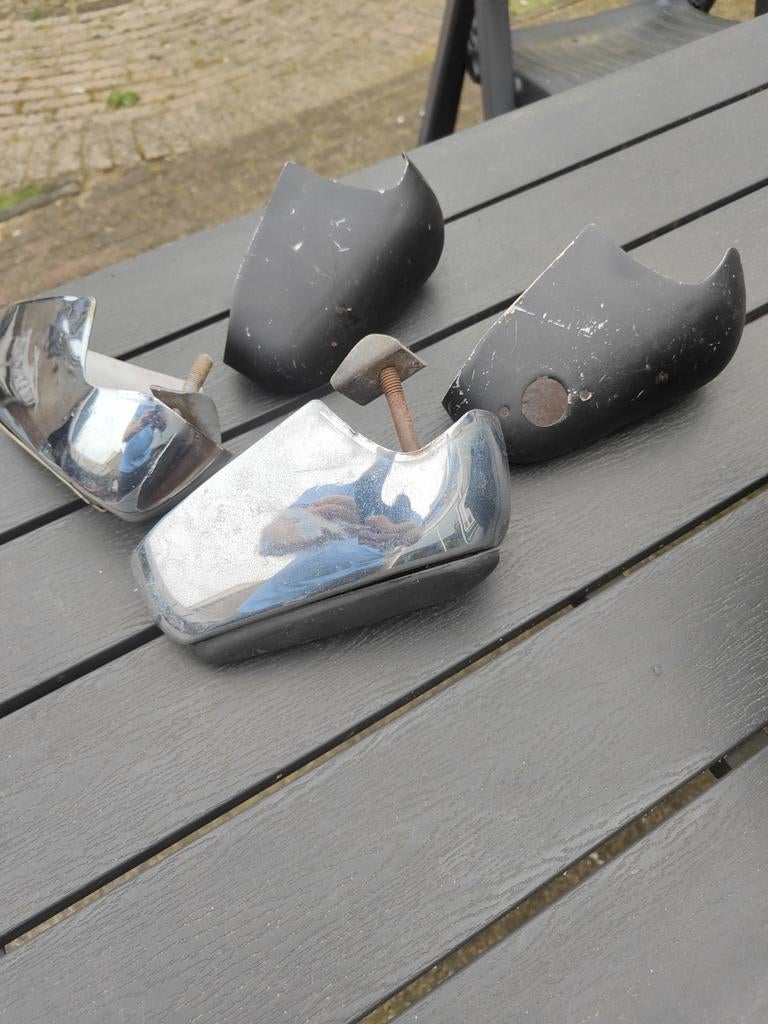 MGB Bumper Rozetten - Set van 4 (2x chroom, 2x zwart), Auto-onderdelen, Carrosserie en Plaatwerk, Ophalen of Verzenden