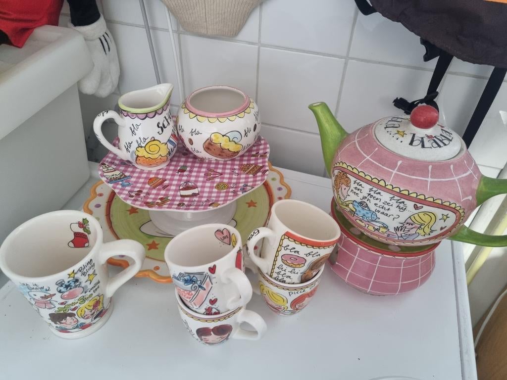 Blond servies divers, Huis en Inrichting, Keuken | Servies, Blond Amsterdam, Ophalen of Verzenden, Zo goed als nieuw, Kop(pen) en/of Schotel(s)