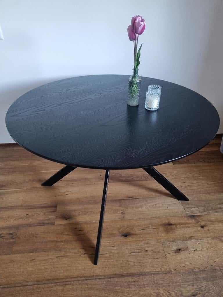 Ronde eettafel zwart, Rond, Ophalen of Verzenden, Zo goed als nieuw, 100 tot 150 cm