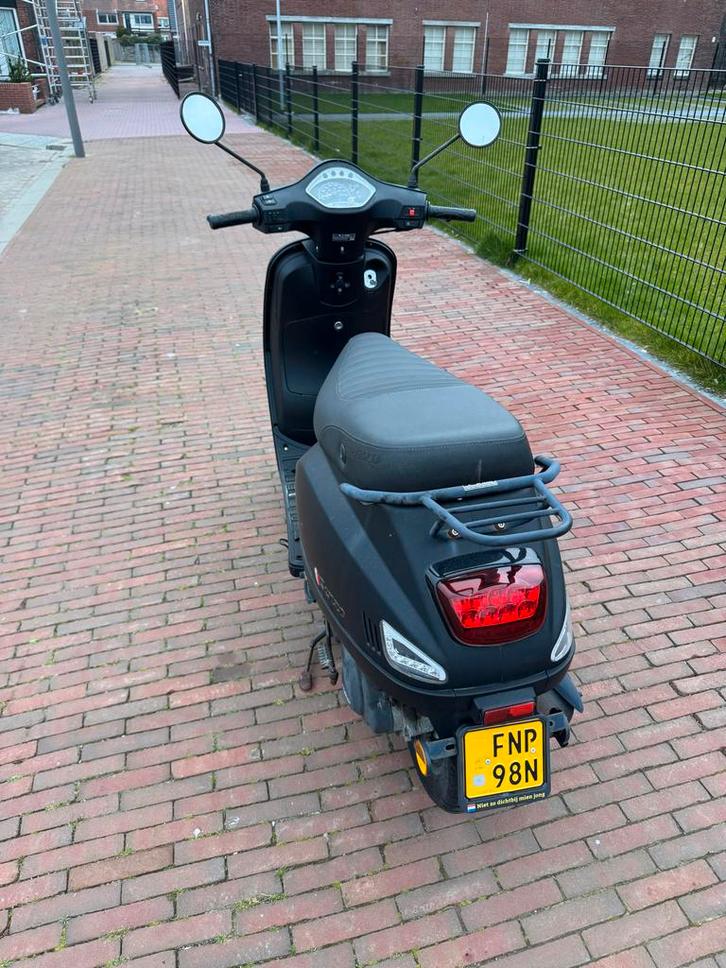 Senzo Rivalux Bromfiets/Scooter, Fietsen en Brommers, Scooters | Overige merken, Gebruikt, Maximaal 45 km/u, Benzine, Ophalen