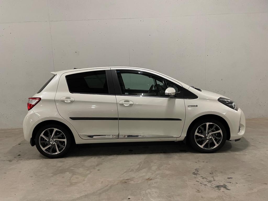 Toyota Yaris 1.5 Hybrid Pano Automaat Camera Navi Trekhaak C, Gebruikt, Euro 6, 4 cilinders, Bedrijf