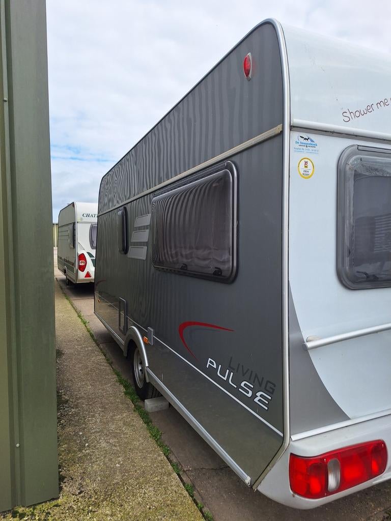 Caravan Eriba/Hymer living pulse 440  uit 2007 €10.500,-, Caravans en Kamperen, Schokbreker, Treinzit, Particulier, 5 tot 6 meter