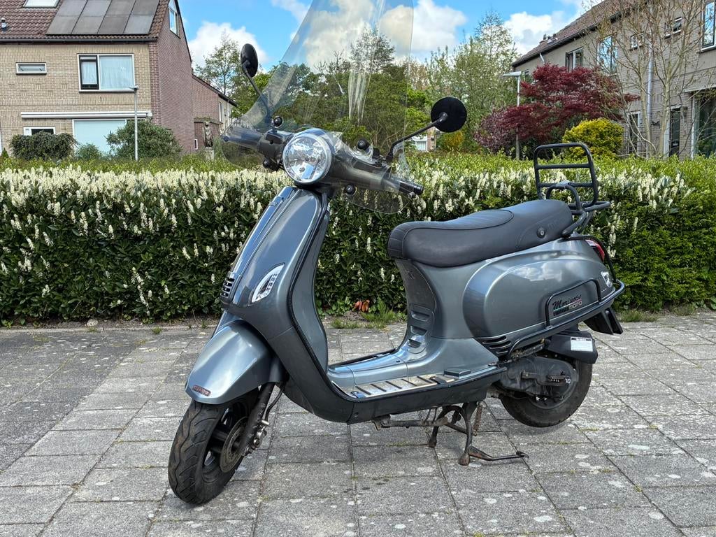 ‼️ Momo Morino ‼️, Ophalen, Zo goed als nieuw, Benzine
