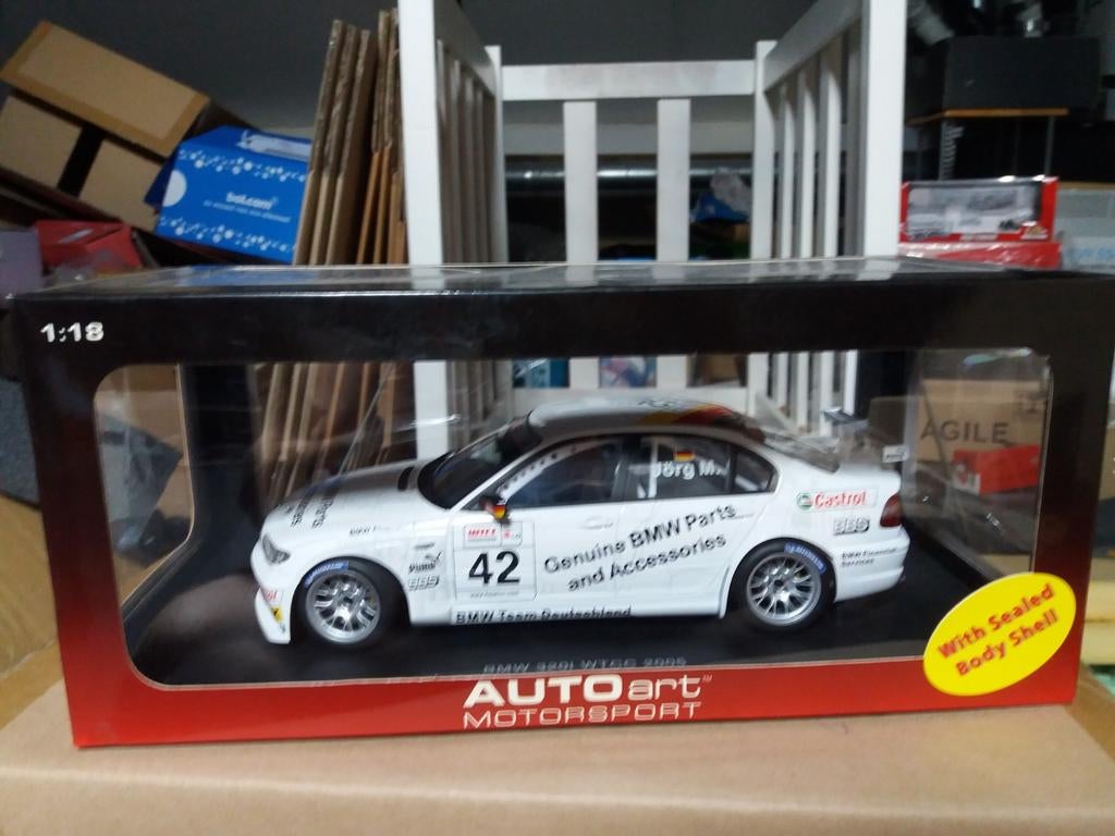 Autoart 1/18 Bmw 320i WTCC 2005 #42, Hobby en Vrije tijd, Modelauto's | 1:18, Zo goed als nieuw, Auto, Autoart, Ophalen of Verzenden
