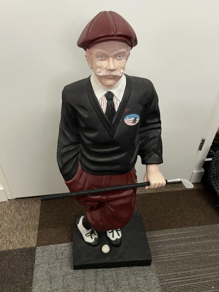 Stenen beeld golfer 90 cm hoog, Verzamelen, Beelden en Beeldjes, Zo goed als nieuw, Overige typen, Ophalen