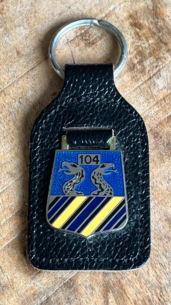 Borstzakhanger 104 VERKENNINGS BATALJON HUZ V. BOREEL 1e mod, Verzamelen, Militaria | Algemeen, Embleem of Badge, Nederland, Ophalen of Verzenden