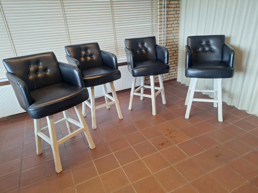 Luxe Lederen Draaibare Barkrukken - Uniek Design, Ophalen, Draaibaar, Zo goed als nieuw, 90 cm of meer