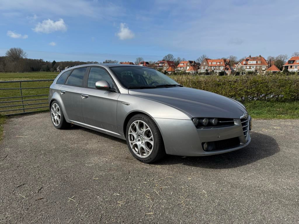 Alfa Romeo 159 2.2 JTS SW 2007 Grijs, Auto's, Alfa Romeo, Voorwielaandrijving, Zwart, 4 cilinders, Stationwagon