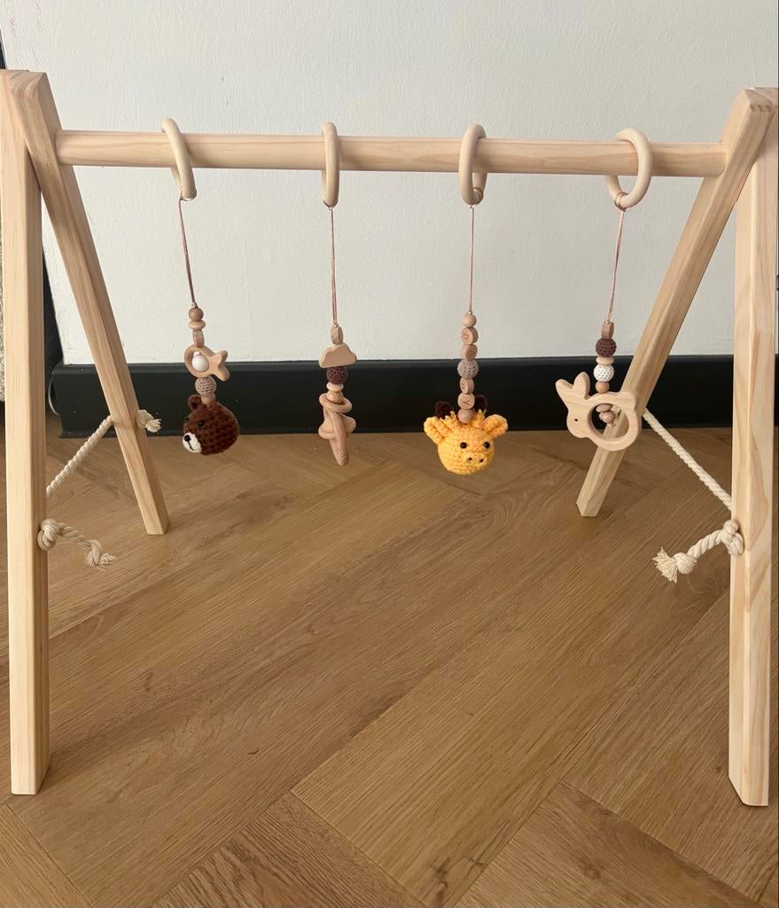 Nieuwe houten babygym met opberghoes en speeltjes, Ophalen of Verzenden, Nieuw, Babygym