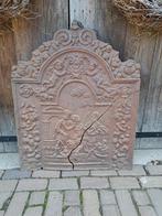 Antieke gietijzeren haardplaat met klassieke voorstelling, Ophalen