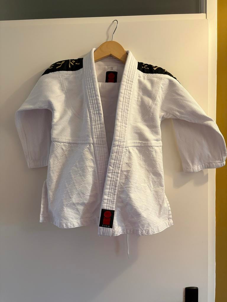 Zgan judo pak essimo maat 130, Maat XS of kleiner, Ophalen of Verzenden, Zo goed als nieuw, Judo