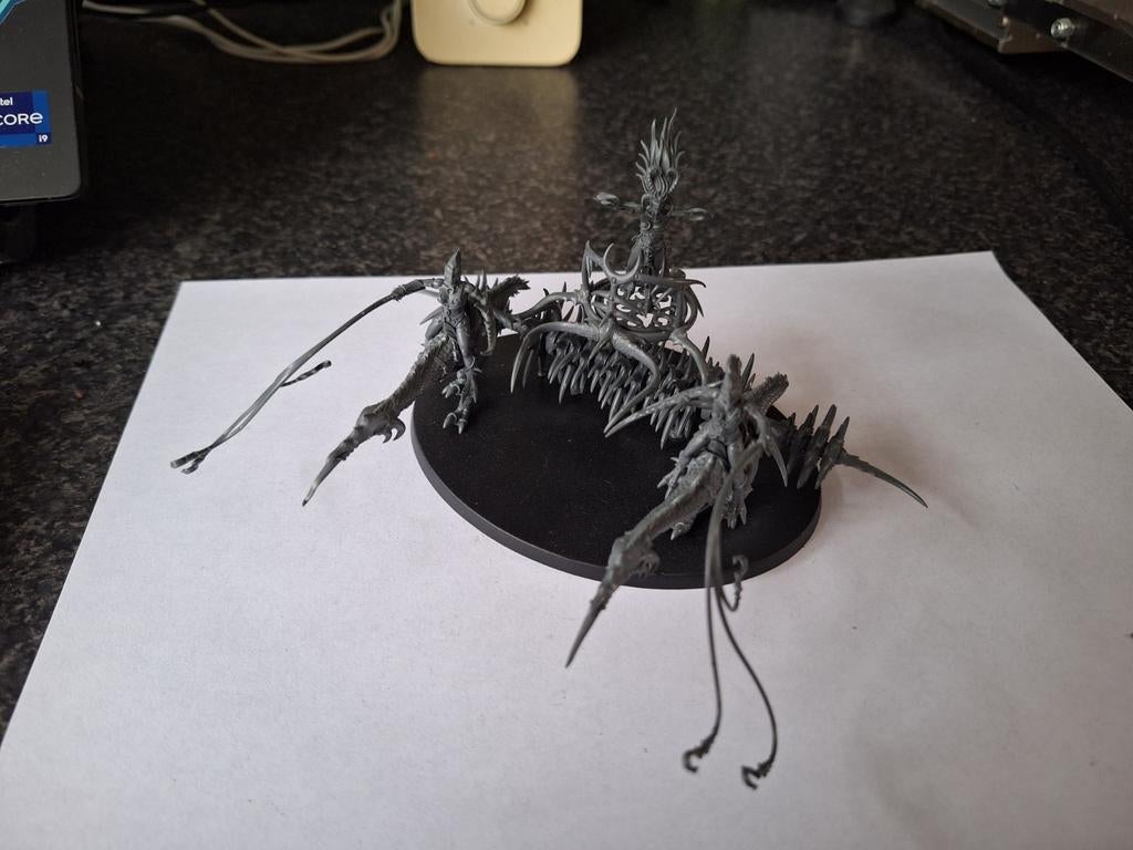 Warhammer Slaanesh Hellflayer nr2, Hobby en Vrije tijd, Wargaming, Gebruikt, Warhammer, Figuurtje(s), Ophalen of Verzenden