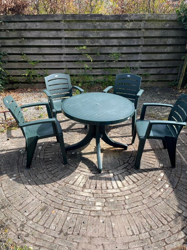 Hartman tuinset: 4 stoelen en ronde tafel (groen), 4 zitplaatsen, Kunststof, Gebruikt, Eettafel