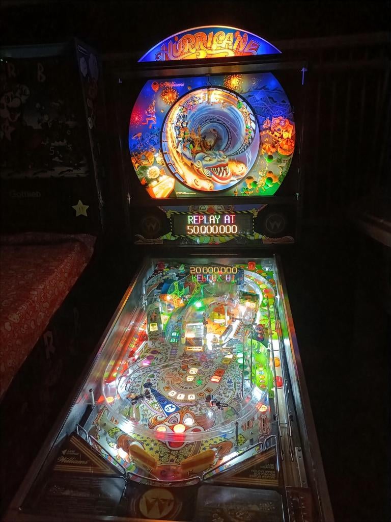 Williams Hurricane: gereviseerd, Nieuwe cpu met Nvram, LED., Ophalen, Williams, Zo goed als nieuw, Dot-matrix