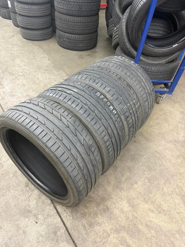 4x 235-40-19 Bridgestone zomer 6mm €350 incl montage !, Ophalen, Zomerbanden, Band(en)