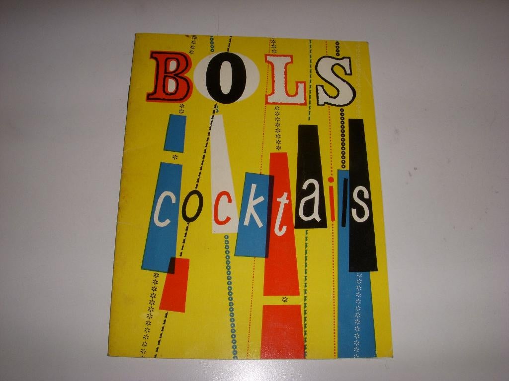 Mooie folder van Bols met cocktails recepten rond 1960, Gelezen, Folder, Ophalen of Verzenden, Bols, Lucas Bols