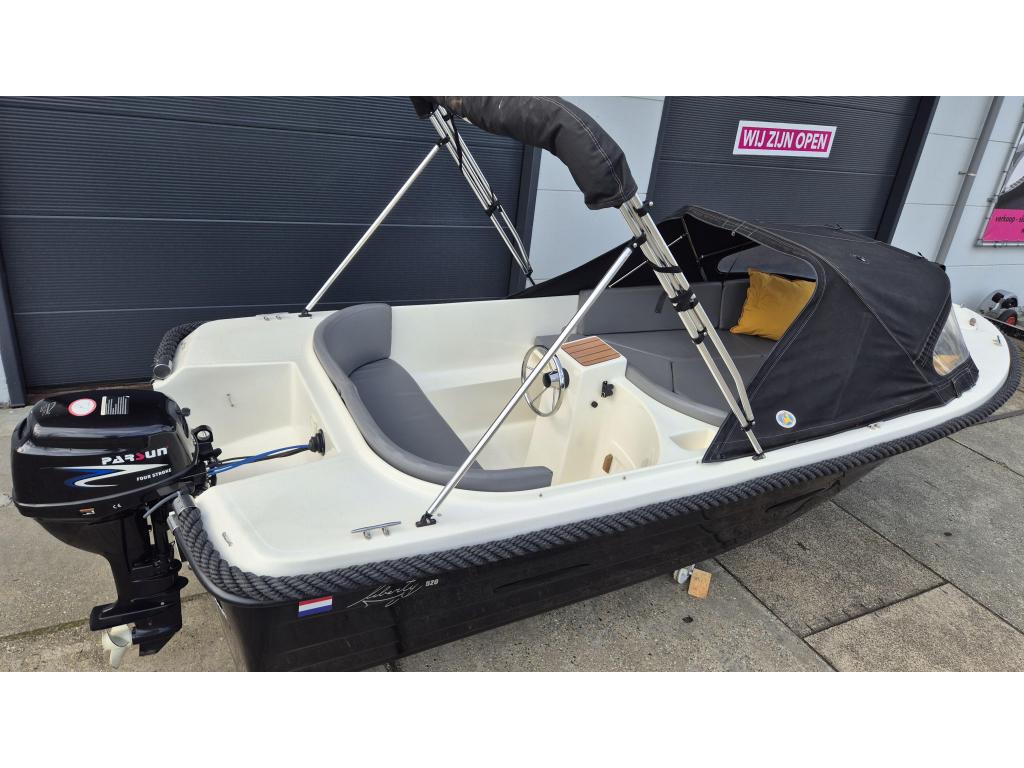 Nette Liberty 5.20 sloep met 15pk en extra opties ZAT OPEN, Watersport en Boten, Niet ingevuld, Gebruikt, Niet ingevuld, Niet ingevuld