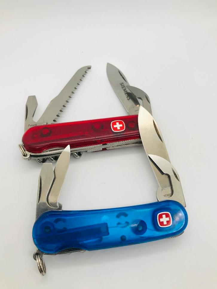 2x SET Wenger Commander/Backpacker RED & BLUE, Caravans en Kamperen, Kampeergereedschap, Gebruikt, Ophalen of Verzenden