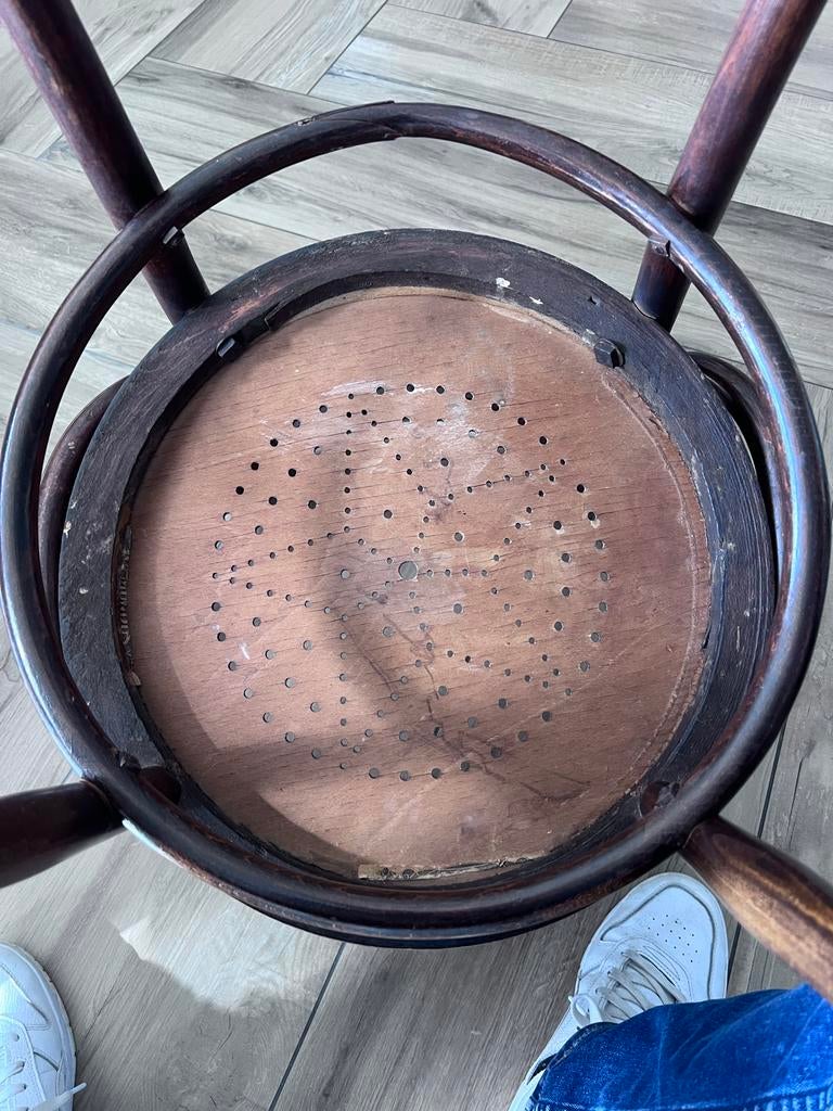 Antieke Mundus stoel - Gebogen hout, Ophalen