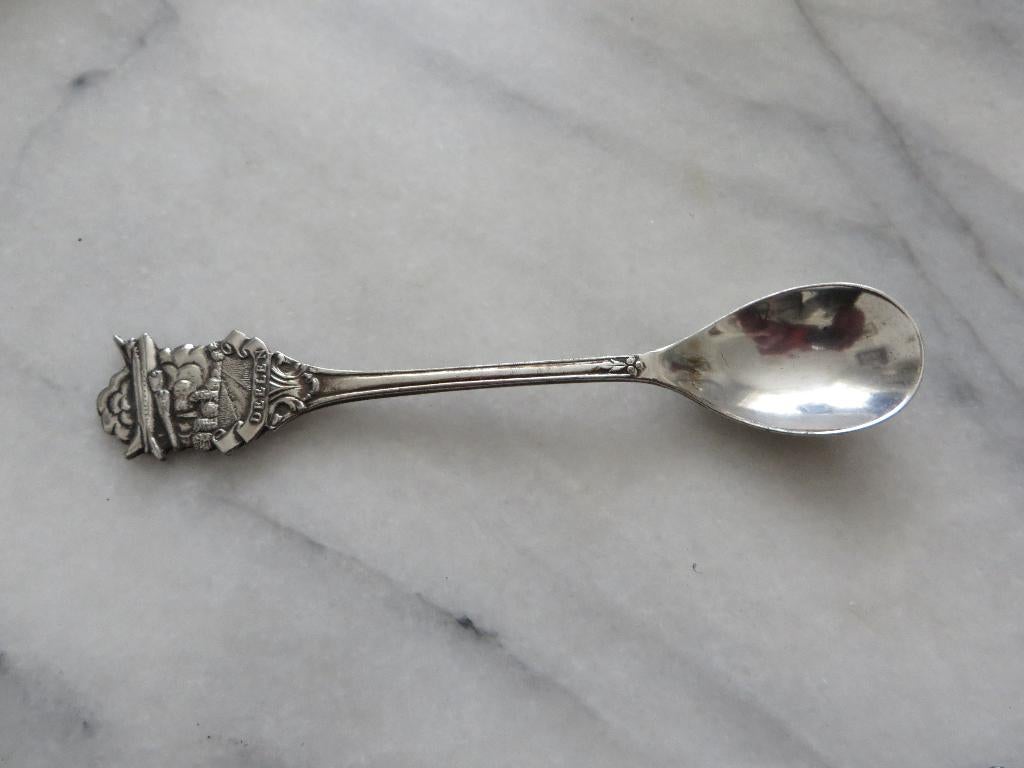 Vliegveld Deelen souvenir theelepel met oud vliegtuig, Ophalen of Verzenden