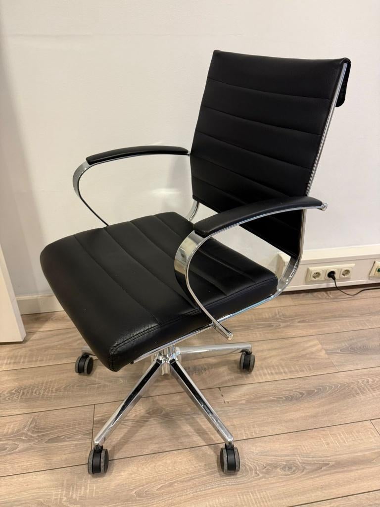 Designer Vergaderstoelen / Conferentiestoelen, 4 stuks zwart, Ophalen, Gebruikt, Zwart, Design