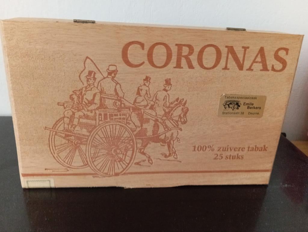 Vintage sigarenkistje, Verzamelen, Rookartikelen, Aanstekers en Luciferdoosjes, Ophalen of Verzenden, Overige typen