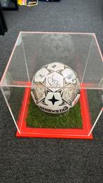 Gesigneerde FC Emmen bal, Maat XL, Ophalen of Verzenden, Zo goed als nieuw, Bal