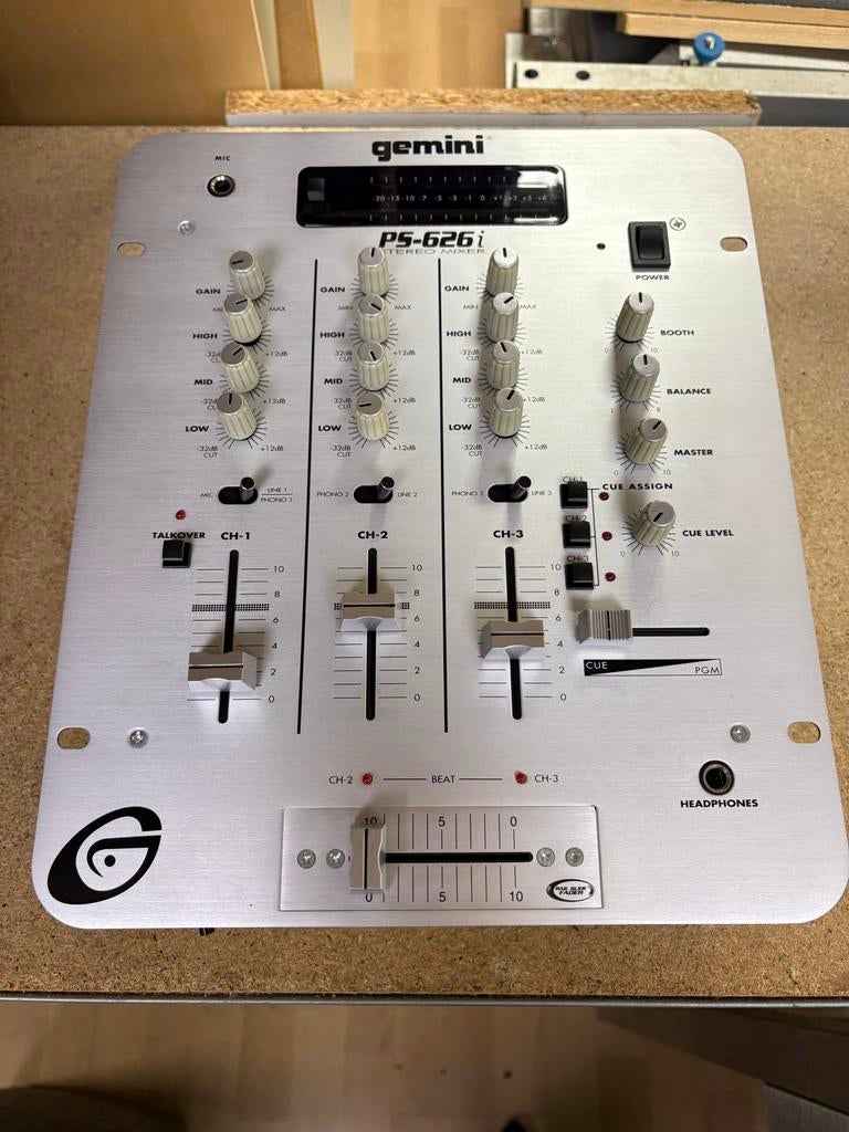 Gemini PS-626i 10” Professionele DJ Mixer - Nieuw in doos, Muziek en Instrumenten, Mengpanelen, Ophalen, Nieuw, Minder dan 5 kanalen