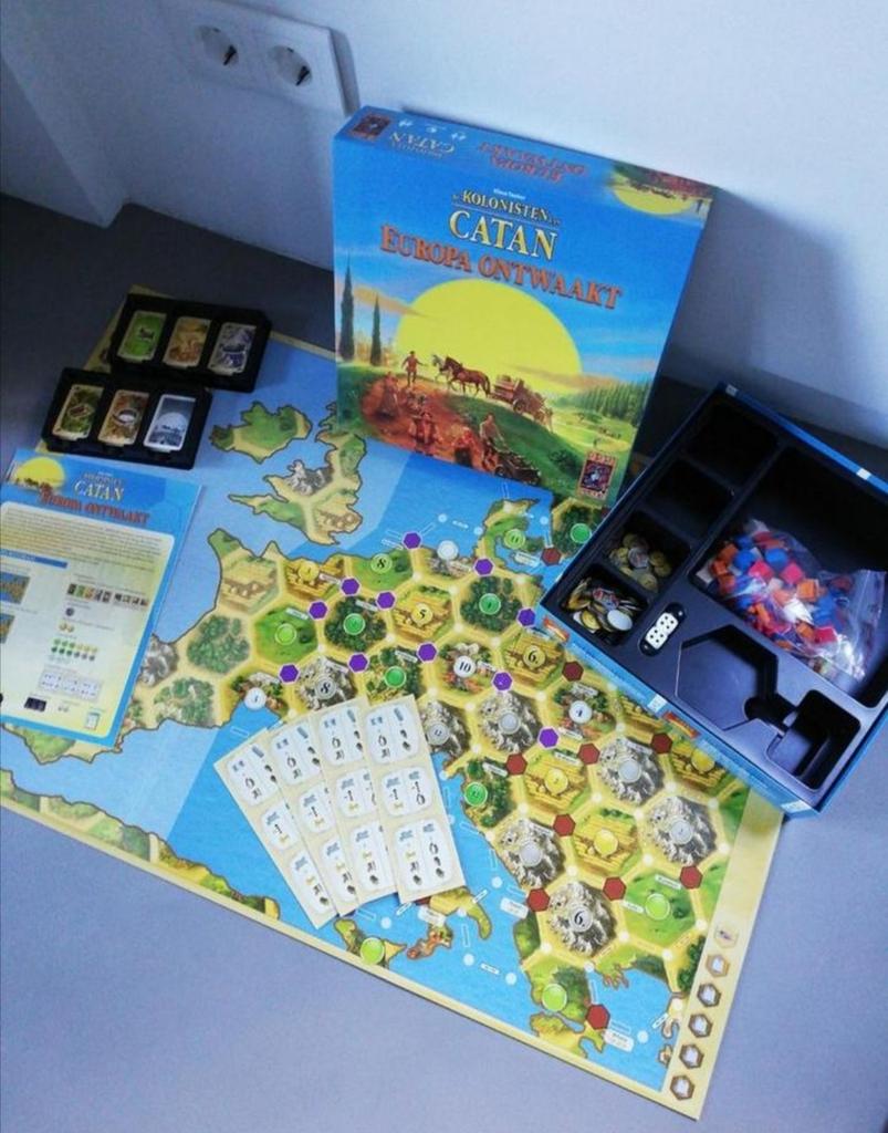 Kolonisten van Catan "Europa ontwaakt", bordspel, Een of twee spelers, Ophalen of Verzenden, Zo goed als nieuw