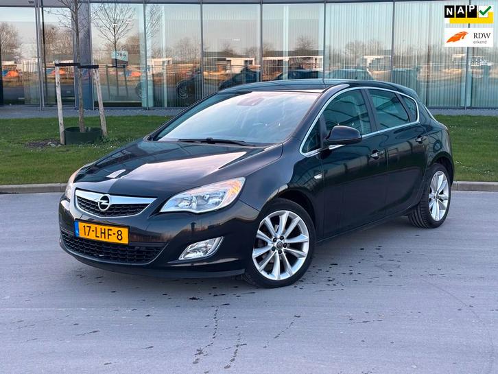 Opel Astra 1.4 Turbo Cosmo Sport Leer Nw Apk, Auto's, Opel, Bedrijf, Te koop, Astra, ABS, Airbags, Airconditioning, Bluetooth