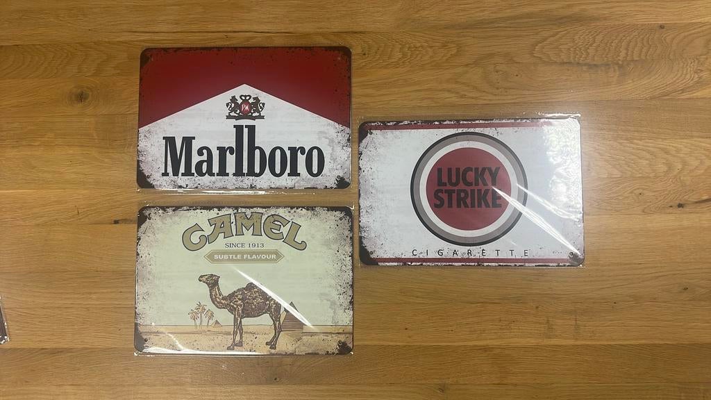 Marlboro luckystrike camel bordjes kroeg nieuw, Ophalen of Verzenden, Nieuw, Tabaksdoos of Verpakking