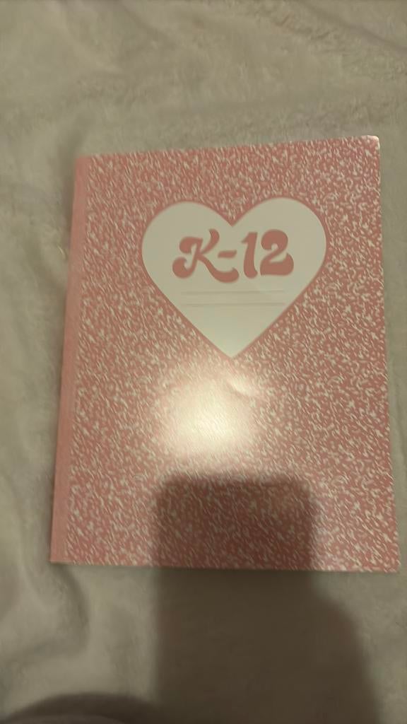 Melanie martinez notieschrift, Ophalen of Verzenden, Zo goed als nieuw, Boek, Tijdschrift of Artikel