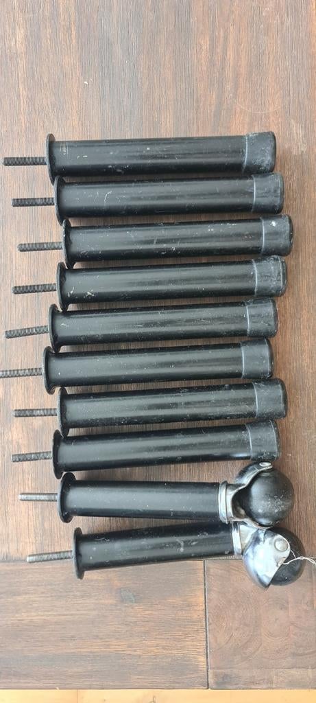 Zwarte metalen tafelpoten met en zonder wieltjes (11 stuks), Verzenden, Gebruikt, Eenpersoons, Modern