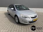 Opel Astra Sports Tourer 1.4 Cosmo|NAVI|PARKEERSENSOREN|TREK, Auto's, Opel, Voorwielaandrijving, Euro 5, Gebruikt, 4 cilinders