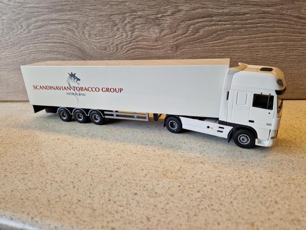 DAF Lion Toys Scandinavian Tobacco, Ophalen of Verzenden, Zo goed als nieuw, Bus of Vrachtwagen, Overige merken