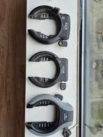 Diverse Axa fietssloten met sleutels, Ophalen of Verzenden, Gebruikt, Beugelslot