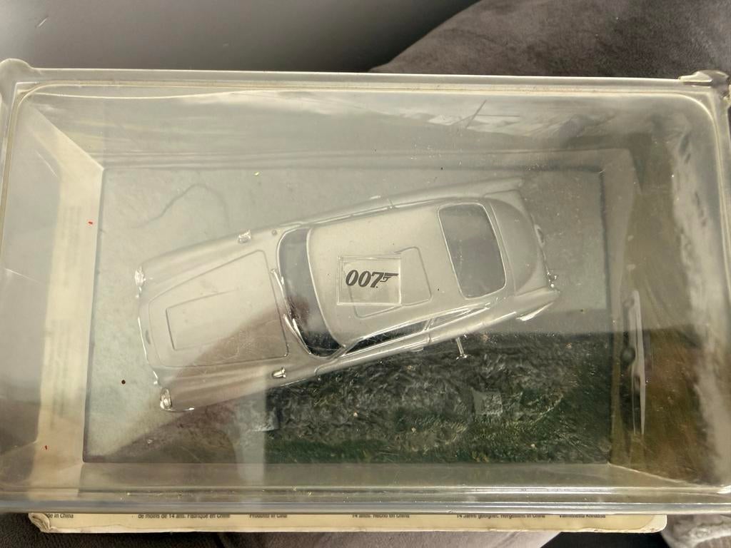 Aston Martin DB5 GOLDFINGER James Bond 007 modelauto, Hobby en Vrije tijd, Modelauto's | 1:43, Ophalen of Verzenden, Gebruikt