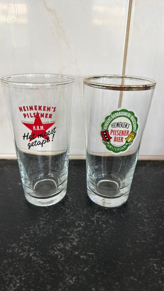 2 oude heineken glazen, Verzenden, Zo goed als nieuw, Glas of Glazen, Heineken
