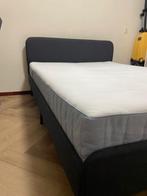IKEA SLATTUM bed 140x200 donkergrijs, Ophalen, Tweepersoons, 140 cm, Zo goed als nieuw