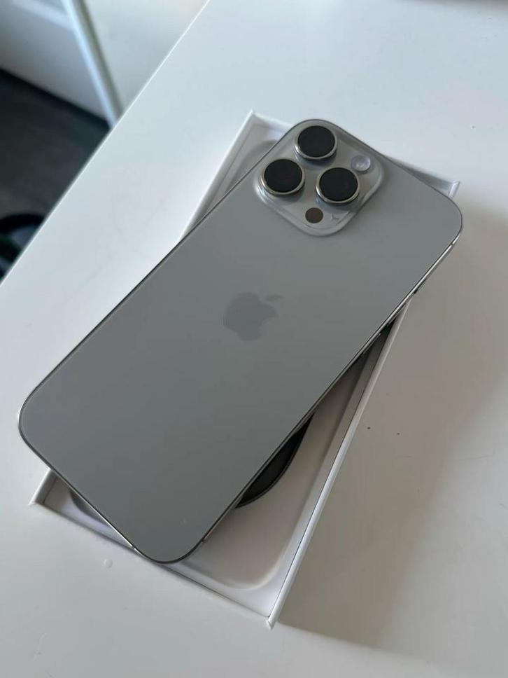 iPhone 15 Pro Max 512GB - Zo goed als nieuw, Telecommunicatie, Mobiele telefoons | Apple iPhone, Zo goed als nieuw, 512 GB, Zonder abonnement