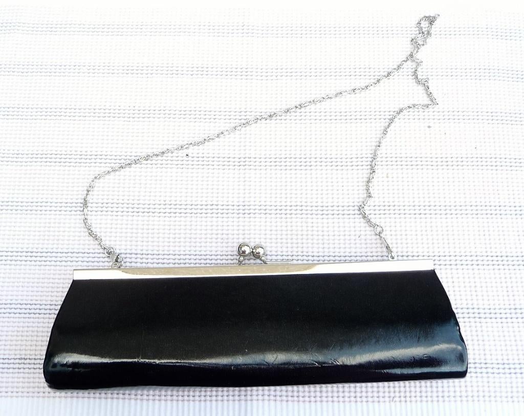 MODE ENVELOP LAKTASJE 26 CM BREED EN 10 CM HOOG VINTAGE, Sieraden, Tassen en Uiterlijk, Verzenden, Nieuw, Zwart, Avondtasje