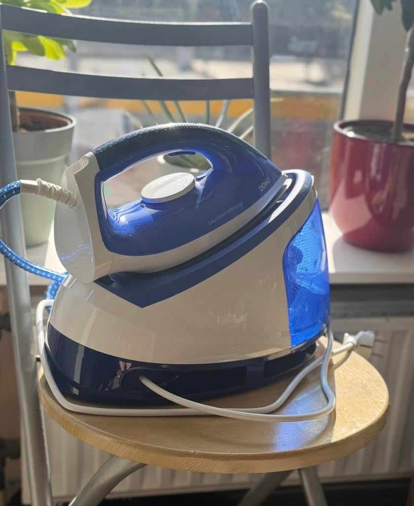 DOMO Stoomgenerator Strijkijzer – 2200W – Krachtige stoom, Ophalen, Zo goed als nieuw
