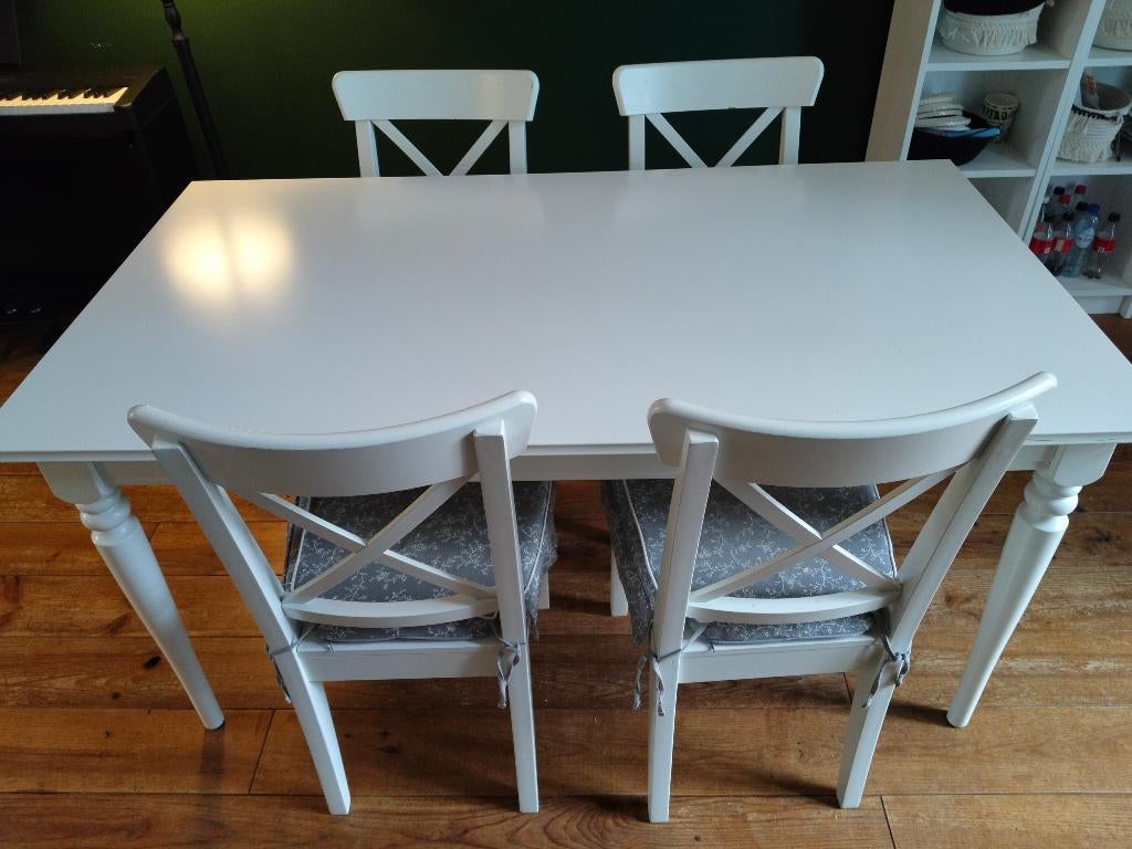 Dining table & Chairs for sale – IKEA ROSENTORP SERIES, Ophalen, Zo goed als nieuw, Rechthoekig, Minder dan 50 cm